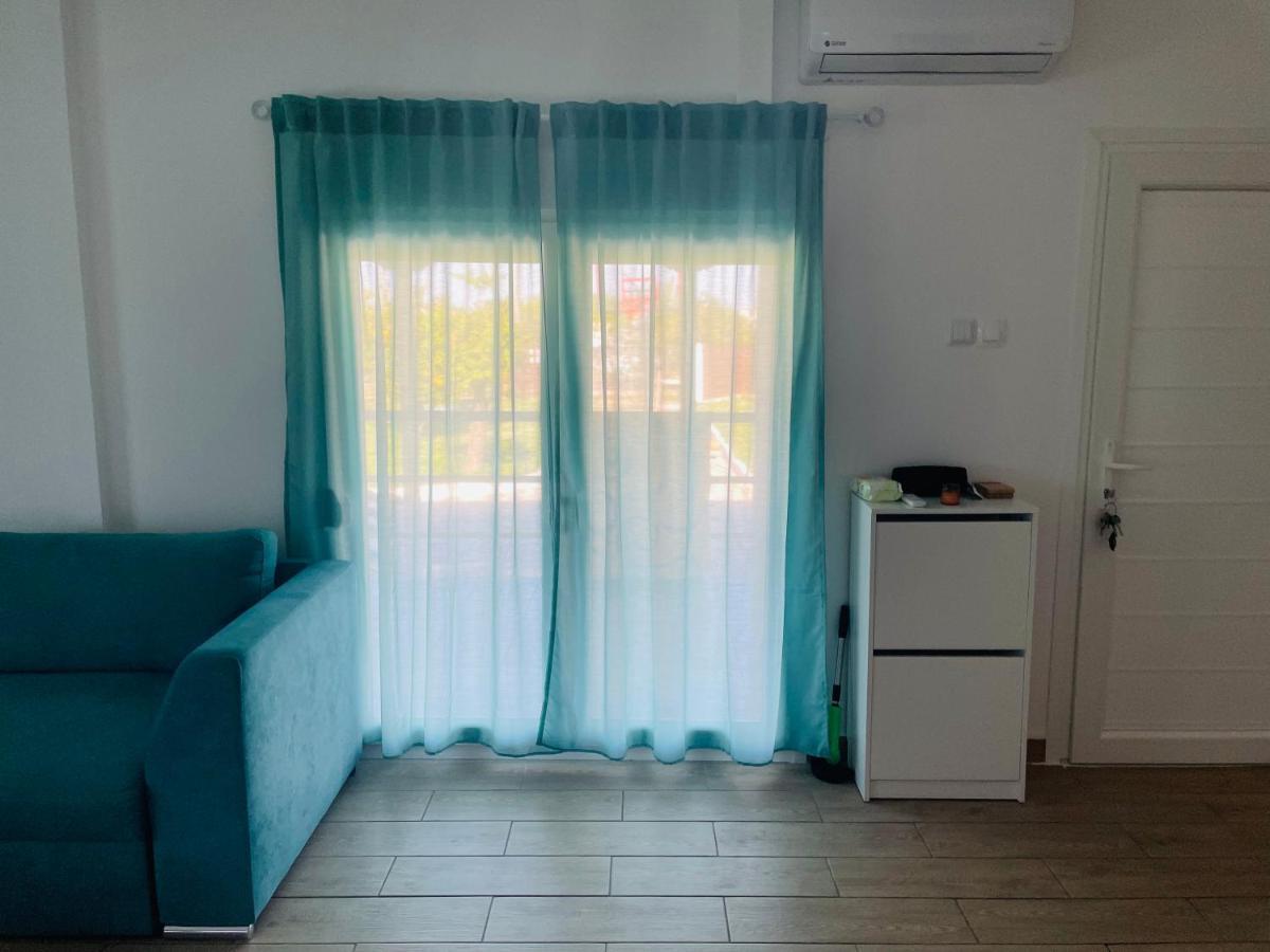 Villa ,,Sea Breeze,, - Home By The Sea Néa Ankhíalos Esterno foto